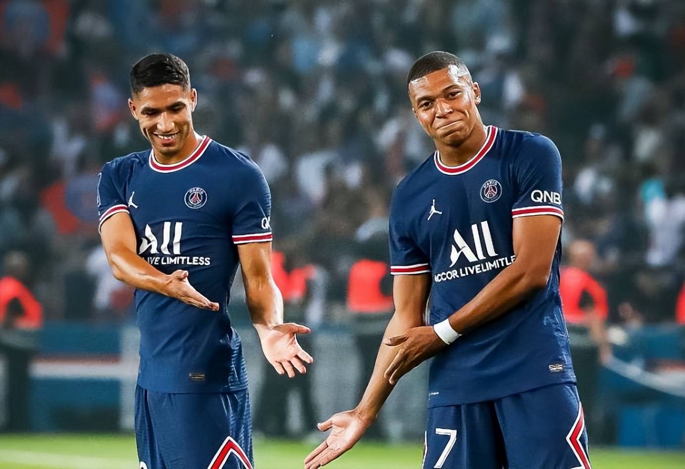 墨西哥翻盘巴黎,阿什拉夫带队取胜 墨西哥翻盘巴黎,阿什拉夫带队取胜