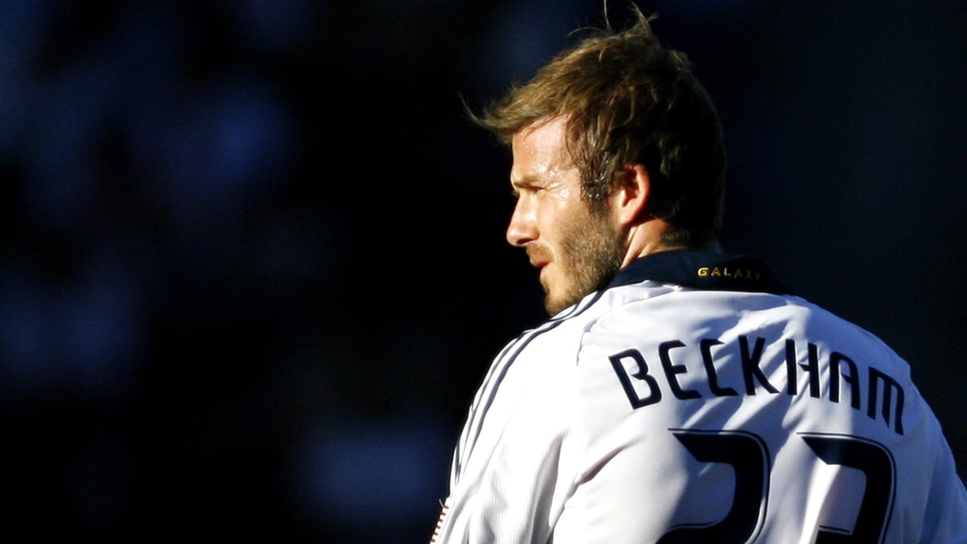 开云平台-足球世界的平行叙事，当乌克兰遇见尼日利亚，而卡塞米罗在另一片战场刷新历史