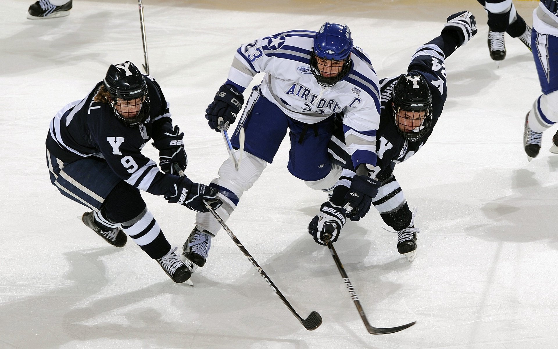 范戴克爆种，一场阿尔及利亚式的防守绞杀让马竞窒息